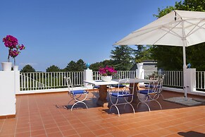 Exclusive Luxury Villa with Pool and Spa