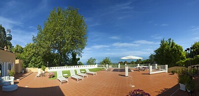 Exclusive Luxury Villa with Pool and Spa