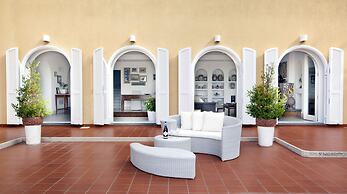 Exclusive Luxury Villa with Pool and Spa