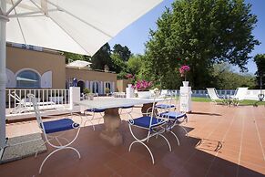 Exclusive Luxury Villa with Pool and Spa