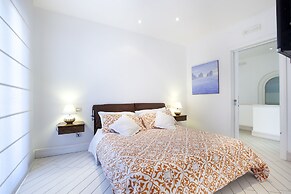 Exclusive Luxury Villa with Pool and Spa