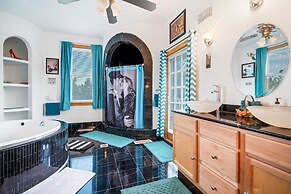 Starlight Tower Suite 1 Bedroom With Stunning Views 1 Villa by RedAwni