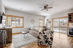 Mountain Willow At Grand Park 4 Bedroom Home by RedAwning