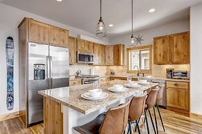 Mountain Willow At Grand Park 4 Bedroom Home by RedAwning