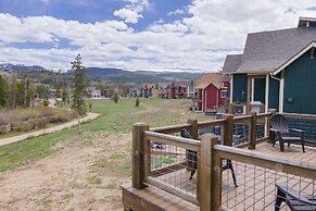 Mountain Willow At Grand Park 4 Bedroom Home by RedAwning