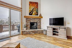 Mountain Willow At Grand Park 4 Bedroom Home by RedAwning