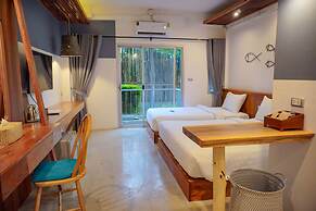 Dugong Village-Green Hotel