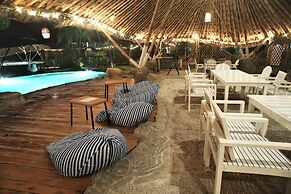 Dugong Village-Green Hotel