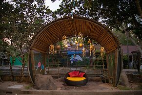 Dugong Village-Green Hotel