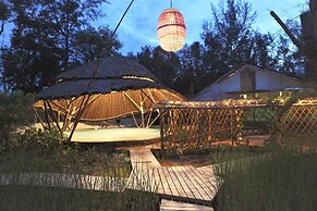 Dugong Village-Green Hotel