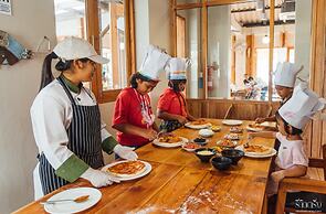 Dugong Village-Green Hotel