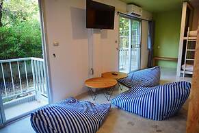 Dugong Village-Green Hotel