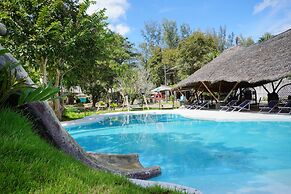 Dugong Village-Green Hotel