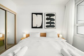 Beachfront with Balcony and Pool Access