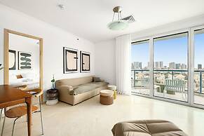 Beachfront with Balcony and Pool Access