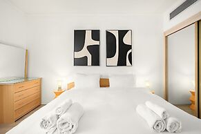 Beachfront with Balcony and Pool Access