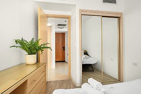 Beachfront with Balcony and Pool Access