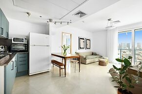 Beachfront with Balcony and Pool Access