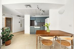 Beachfront with Balcony and Pool Access