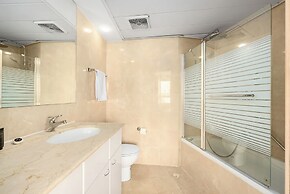 Beachfront with Balcony and Pool Access