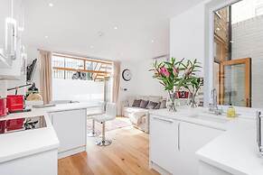 Fulham Broadway 2-bed Apt w/ Garden & Pets Ok
