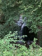 Glamping at The Homestead - Ensuite Bell Tent