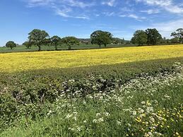 Glamping at The Homestead - Ensuite Bell Tent