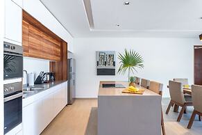 Luxury Apartment at Panoramic