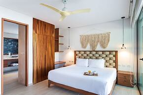 Luxury Apartment at Panoramic