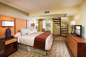 Winners Circle Resort