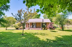 New- Tranquil & Gorgeous Countryside 3br/2bath Home on 1 Acre - 20 Min