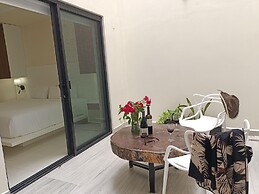 Polo 54 Downtown Apartments