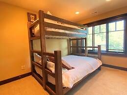 Rs156 Downtown Whitefish Experience