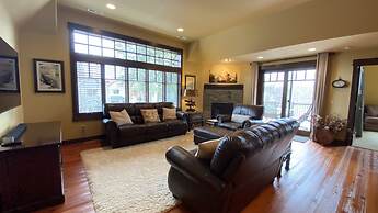 Rs156 Downtown Whitefish Experience