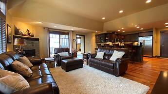 Rs156 Downtown Whitefish Experience