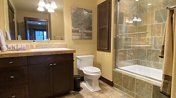 Rs156 Downtown Whitefish Experience