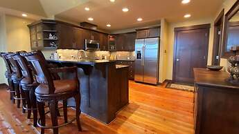 Rs156 Downtown Whitefish Experience