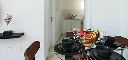 Phaedrus Living- Seaside Lighthouse 74