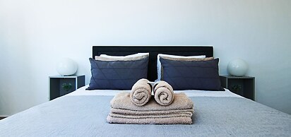 Phaedrus Living- Seaside Lighthouse 74