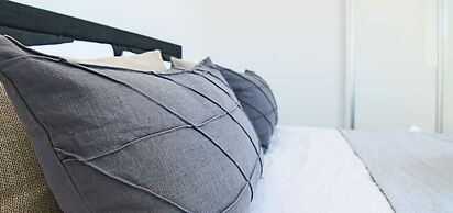 Phaedrus Living- Seaside Lighthouse 74