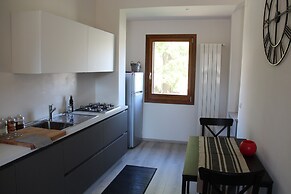 The Window on the Cathedral - Studio Apartment