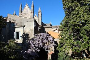 The Window on the Cathedral - Superior