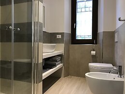 The Window on the Cathedral - Superior