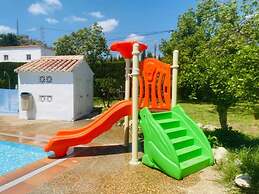 Casa Maruja en Cutar con Jacuzzi y Wifi Fibra