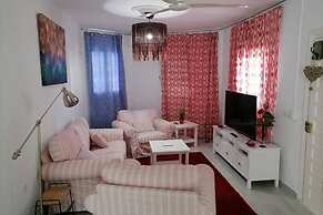 Casa Maruja en Cutar con Jacuzzi y Wifi Fibra