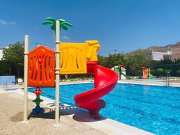 Casa Maruja en Cutar con Jacuzzi y Wifi Fibra