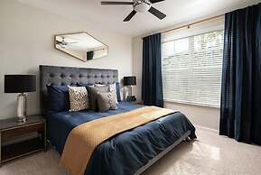 MONDRIAN Luxury Suites & Villas