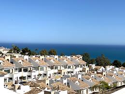 MONDRIAN Luxury Suites & Villas