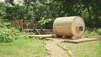 Yoichi Vineyard Glamping