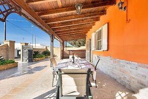 2147 Villa Giulia & Sara